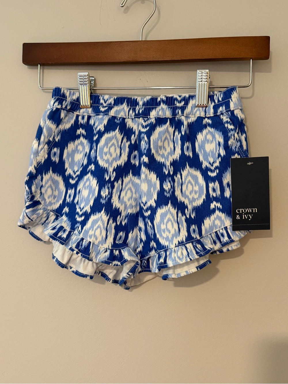 NWT Crown & Ivy Shorts